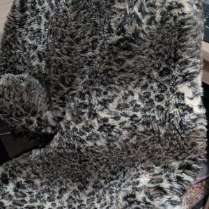 Leopard Print Faux Fur Throw Blanket